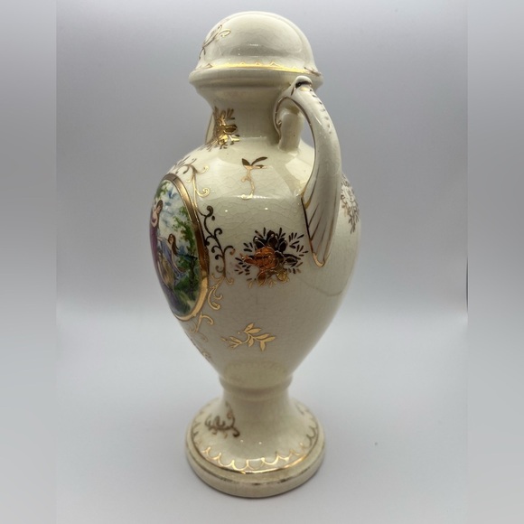 Vintage Japanese Hand painted Floral Porcelain Urn Vase - Picture 3 of 10
